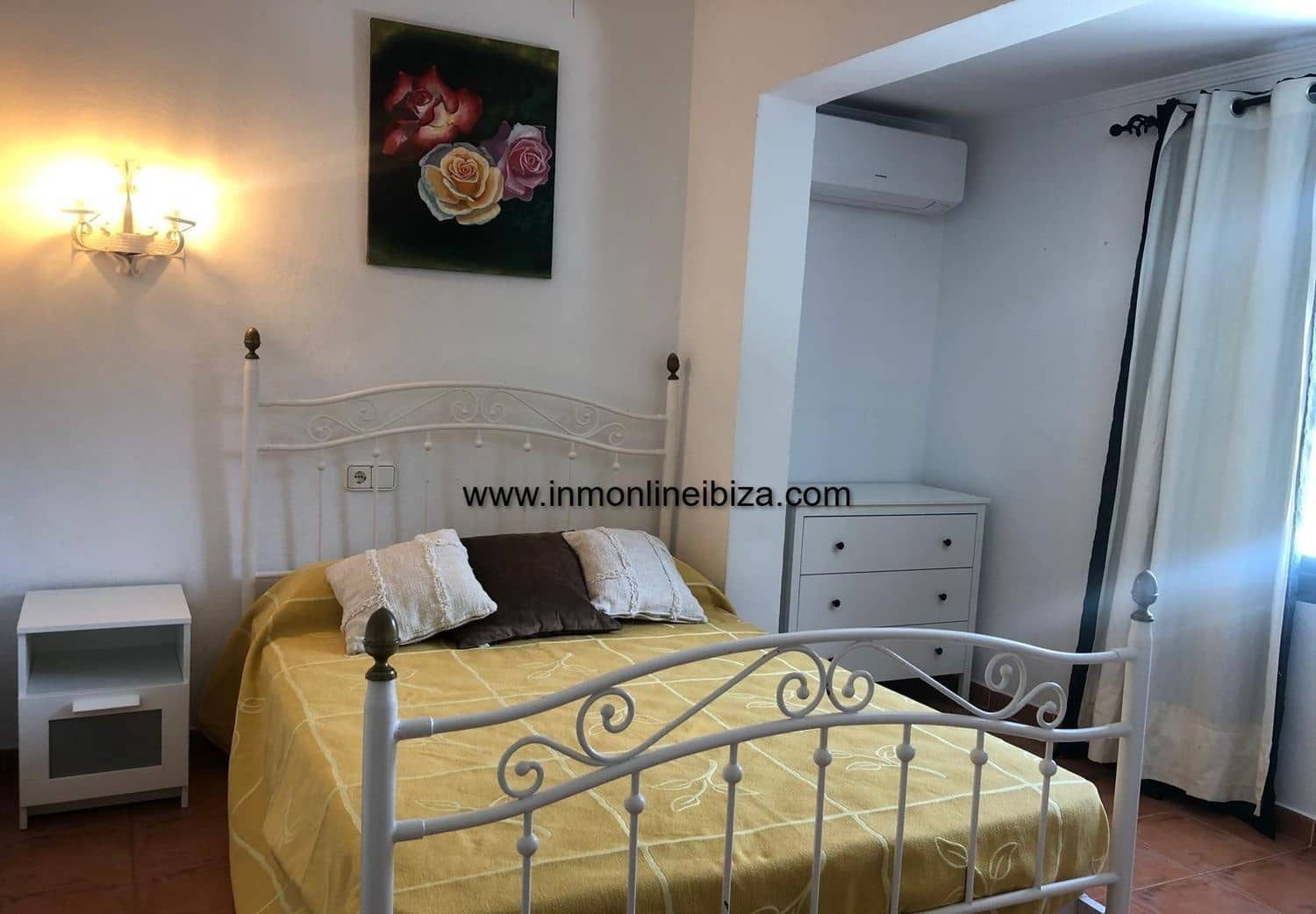 2 bedroom Villa for rent in Es Cubells with pool - € 3,000 (Ref: 8247000)