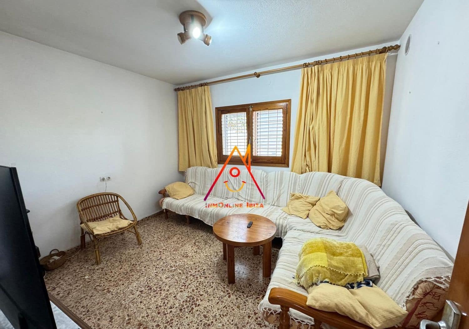 4 soveværelse Finca/Landehus til leje i Ibiza by med garage - € 6.000 (Ref: 8331157)