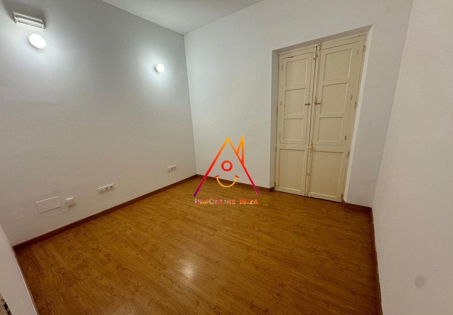 Commerciale da affittare in Ibiza-Eivissa citta - 1.500 € (Rif: 8624460)