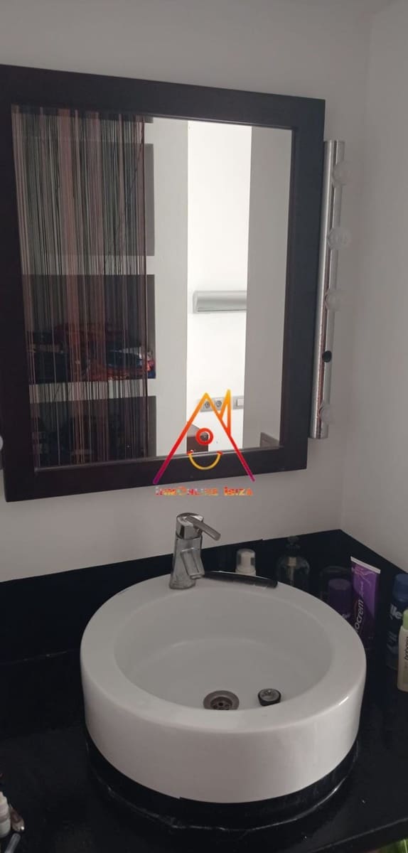 1 slaapkamer Appartement te huur in Sant Antoni de Portmany met garage - € 900 (Ref: 8651809)