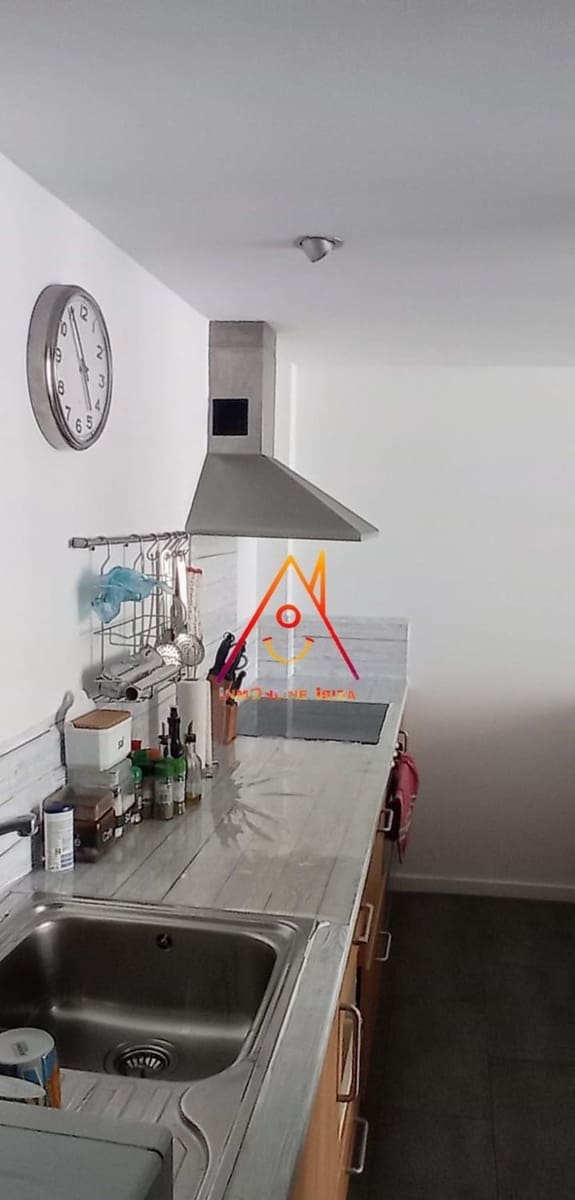 1 slaapkamer Appartement te huur in Sant Antoni de Portmany met garage - € 900 (Ref: 8651809)