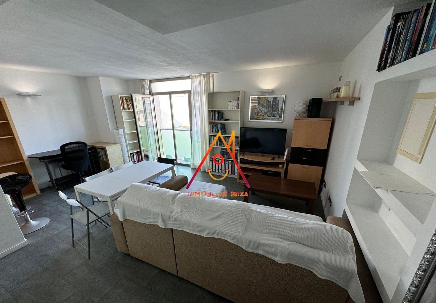 1 slaapkamer Appartement te huur in Sant Antoni de Portmany met garage - € 900 (Ref: 8651809)