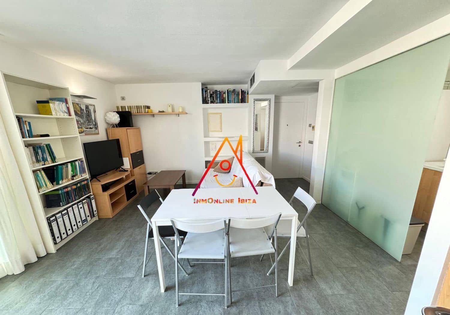 1 slaapkamer Appartement te huur in Sant Antoni de Portmany met garage - € 900 (Ref: 8651809)