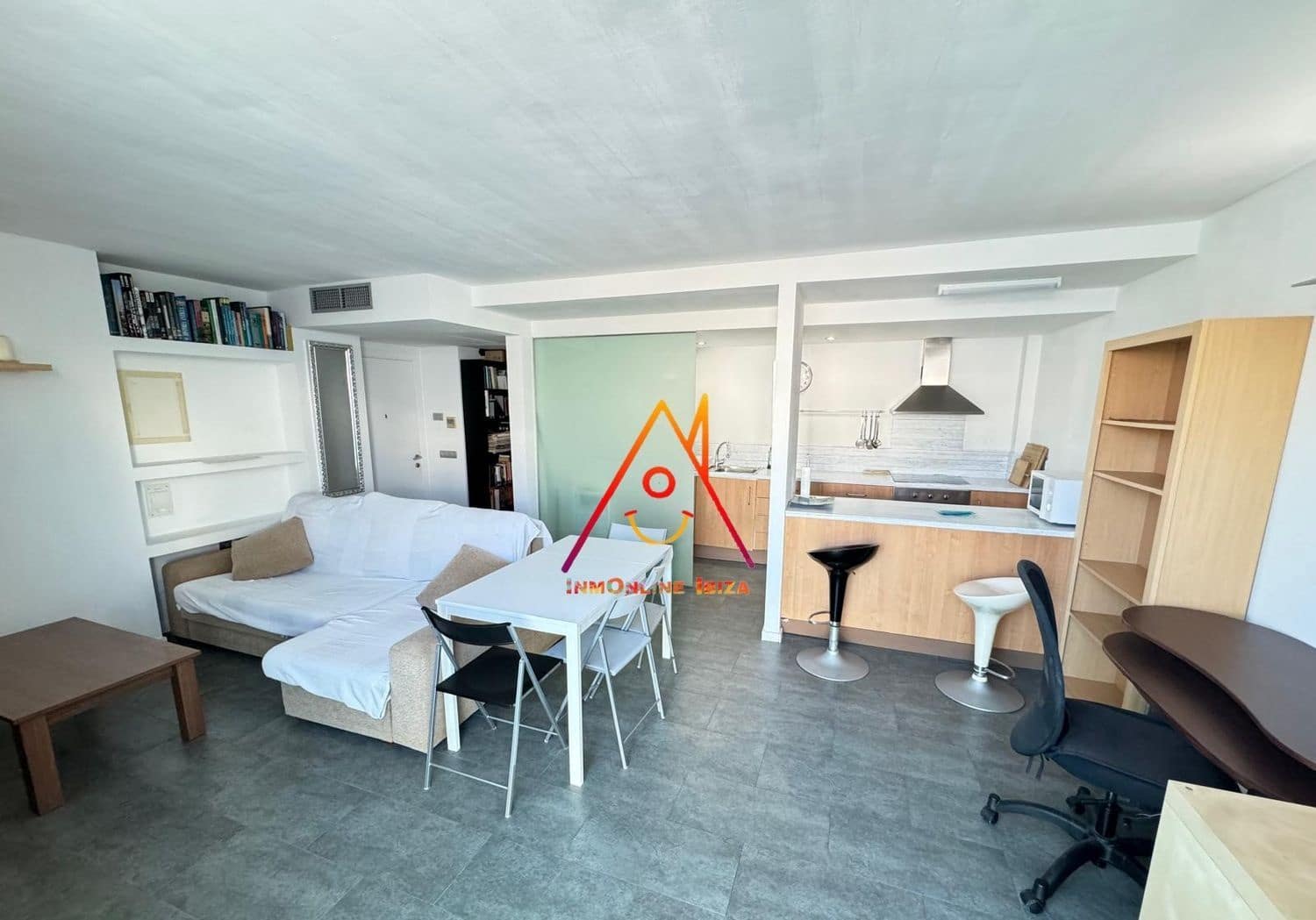 1 slaapkamer Appartement te huur in Sant Antoni de Portmany met garage - € 900 (Ref: 8651809)