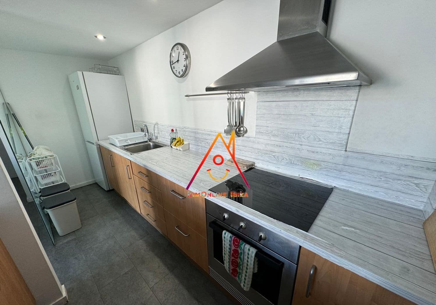 1 slaapkamer Appartement te huur in Sant Antoni de Portmany met garage - € 900 (Ref: 8651809)