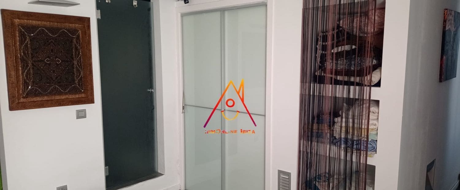 1 slaapkamer Appartement te huur in Sant Antoni de Portmany met garage - € 900 (Ref: 8651809)