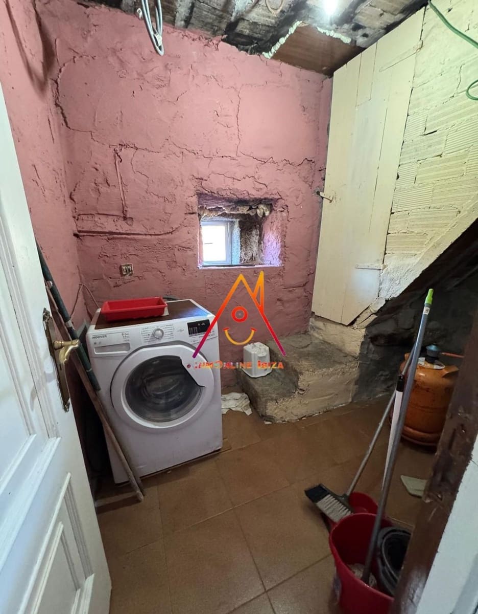 3 bedroom Finca/Country House for sale in Fornelos with garage - € 80,000 (Ref: 8737109)