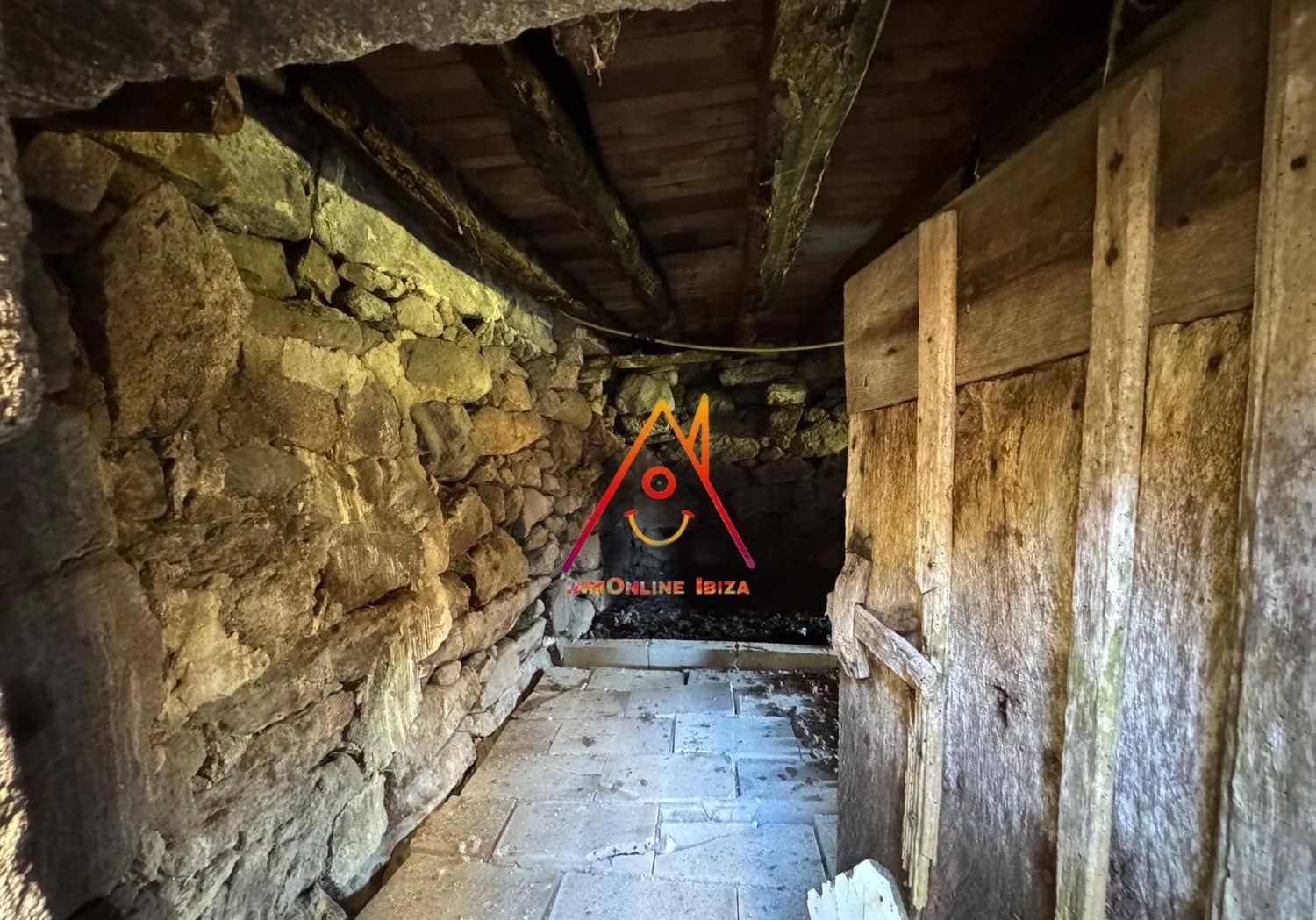 3 bedroom Finca/Country House for sale in Fornelos with garage - € 80,000 (Ref: 8737109)