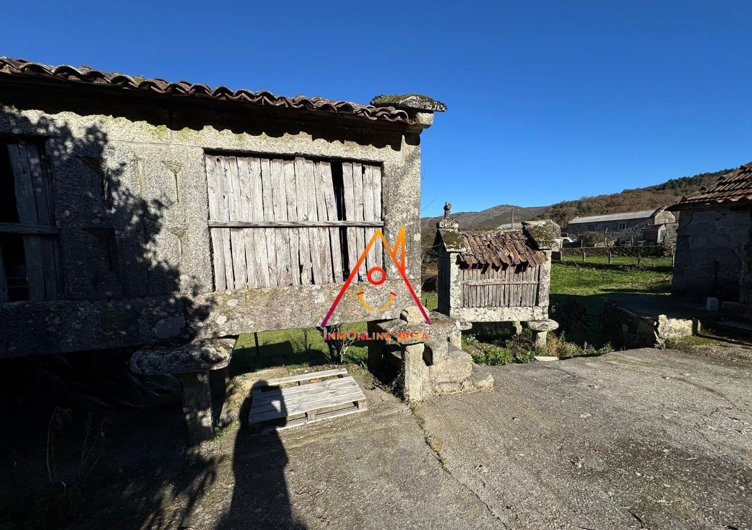 3 bedroom Finca/Country House for sale in Fornelos with garage - € 80,000 (Ref: 8737109)