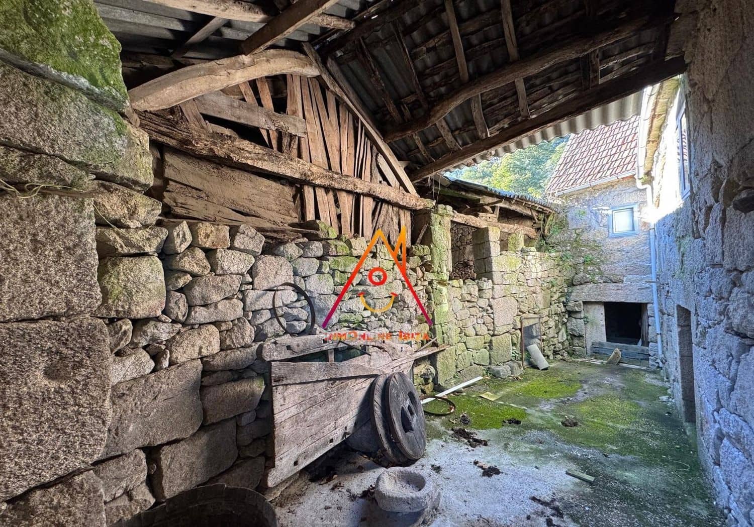 3 bedroom Finca/Country House for sale in Fornelos with garage - € 80,000 (Ref: 8737109)