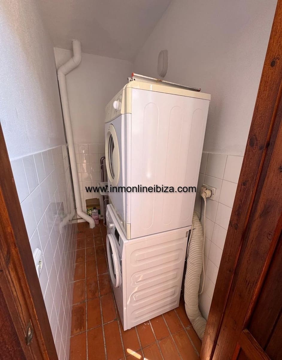 4 soveværelse Lejlighed til leje i Ibiza by - € 3.500 (Ref: 8994421)