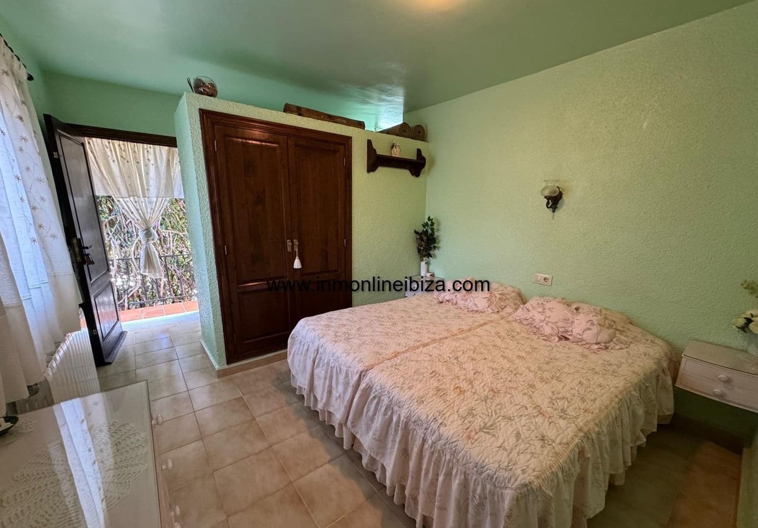 4 bedroom Villa for sale in Denia with pool garage - € 395,000 (Ref: 9047264)