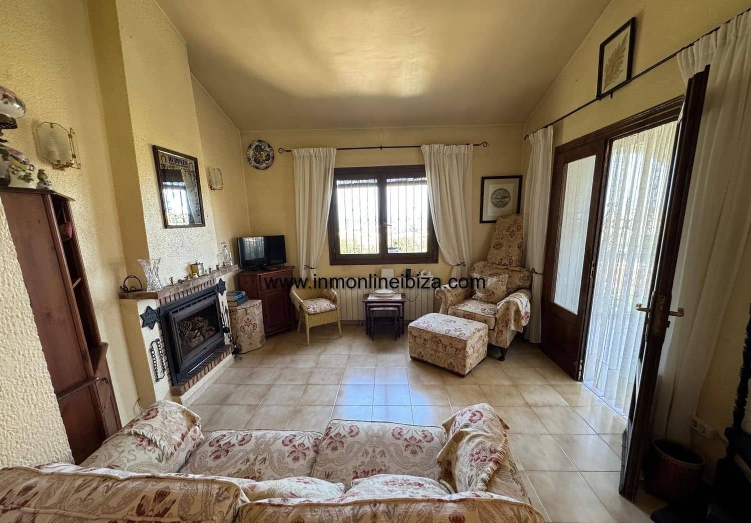 4 bedroom Villa for sale in Denia with pool garage - € 395,000 (Ref: 9047264)