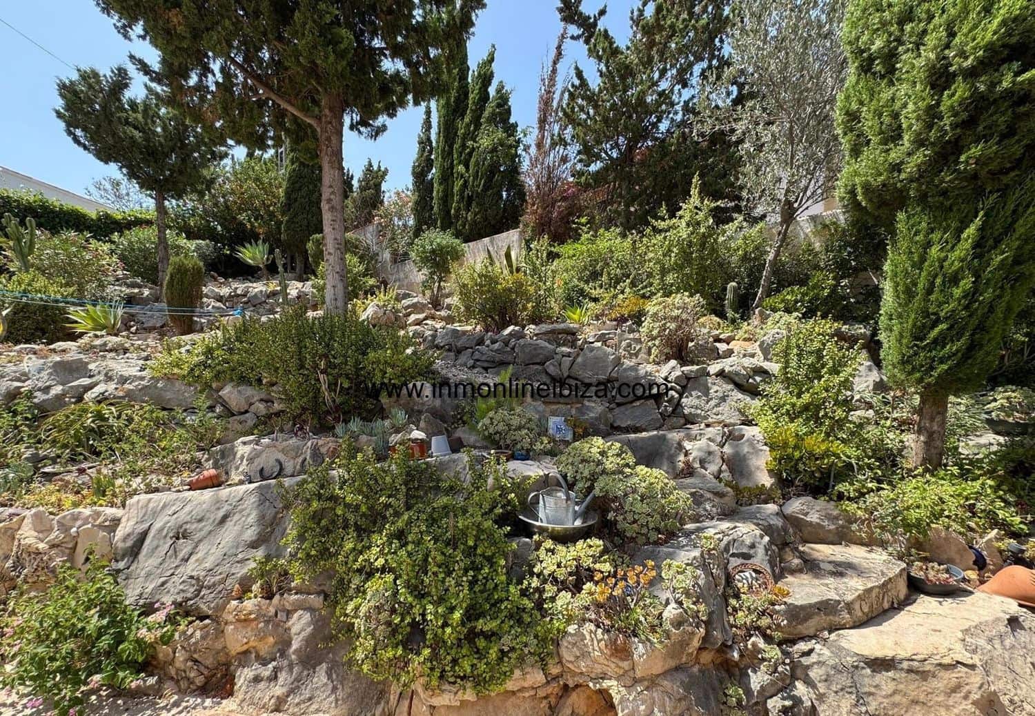 4 bedroom Villa for sale in Denia with pool garage - € 395,000 (Ref: 9047264)