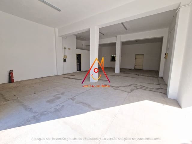 Commercieel te huur in Puig de'n Valls, Santa Eulalia / Santa Eularia - € 5.000 (Ref: 9133928)