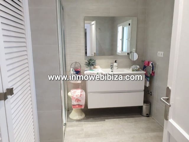 3 quarto Apartamento para arrendar em Sant Jordi de Ses Salines, San Jose / Sant Josep de Sa Talaia com garagem - 2 000 € (Ref: 9175993)
