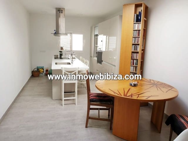 3 slaapkamer Appartement te huur in Sant Jordi de Ses Salines, San Jose / Sant Josep de Sa Talaia - € 2.000 (Ref: 9175993)