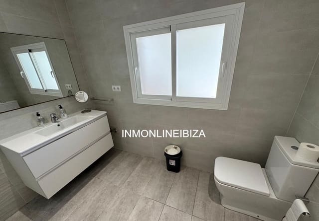 3 sovrum Lägenhet att hyra i Sant Jordi de Ses Salines, San Jose / Sant Josep de Sa Talaia med garage - 2 000 € (Ref: 9175993)