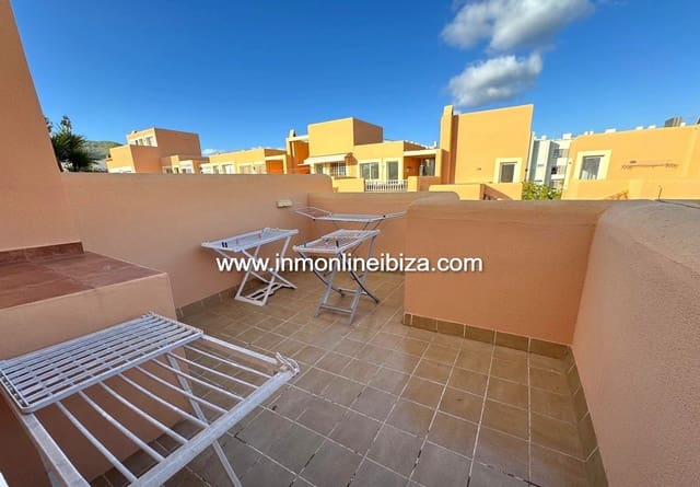 3 soveværelse Byhus til leje i Ibiza by med garage - € 3.000 (Ref: 9296489)