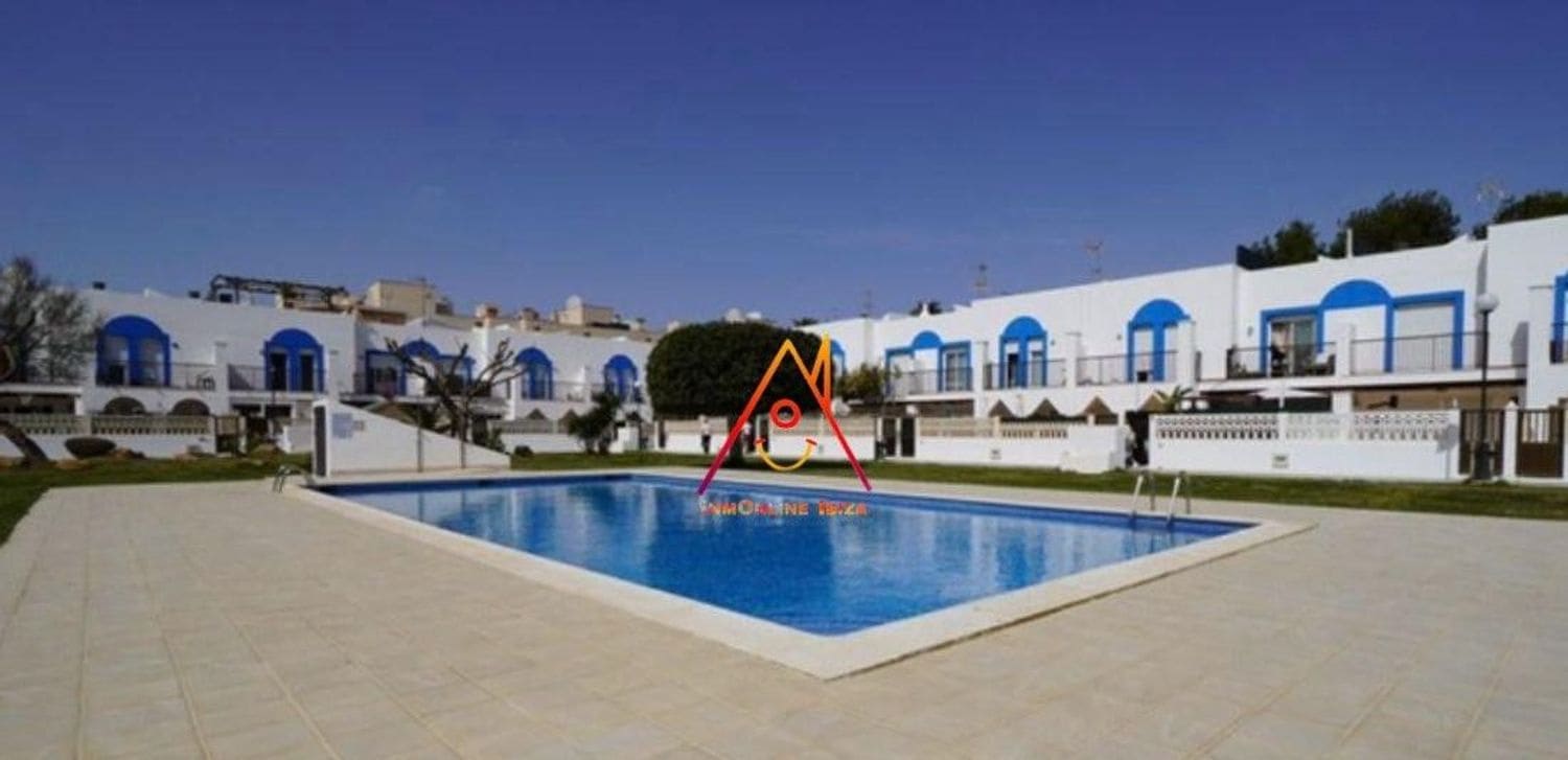 4 bedroom Townhouse for rent in San Jose / Sant Josep de Sa Talaia with pool garage - € 4,500 (Ref: 9300346)
