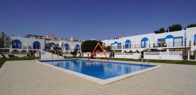 Maison de Ville de 4 chambres à louer à San Jose / Sant Josep de Sa Talaia avec piscine garage - 4 500 € (Ref: 9300346)