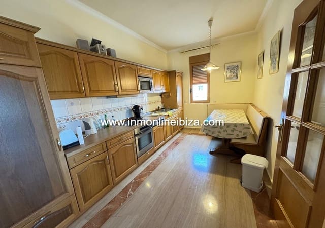 3 sypialnia Willa do wynajęcia w Santa Eulalia / Santa Eularia z basenem garażem - 2 000 € (Ref: 9335618)