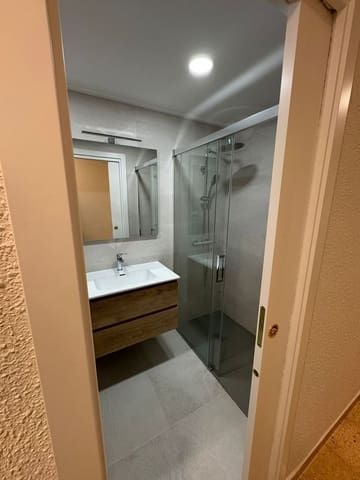 4 soveværelse Lejlighed til leje i La Malva-Rosa, Valencia by med garage - € 1.400 (Ref: 9501842)