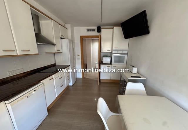 3 Zimmer Apartment zu vermieten in Ibiza / Eivissa Stadt mit Pool Garage - 3.500 € (Ref: 9703362)