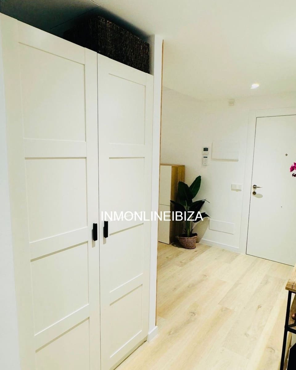 3 bedroom Apartment for sale in Ibiza / Eivissa town with garage - € 530,000 (Ref: 9706223)