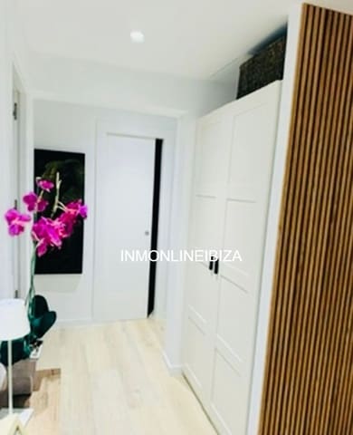 3 bedroom Apartment for sale in Ibiza / Eivissa town with garage - € 530,000 (Ref: 9706223)