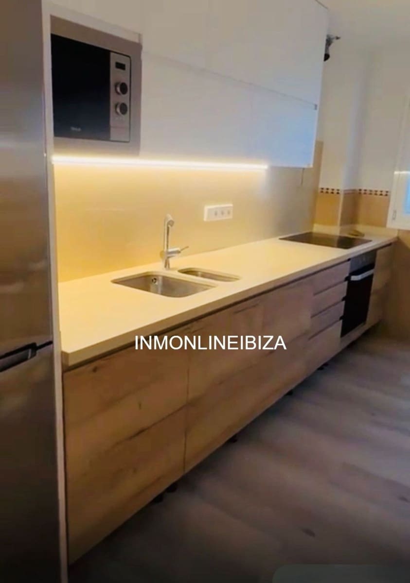 3 bedroom Apartment for sale in Ibiza / Eivissa town with garage - € 530,000 (Ref: 9706223)