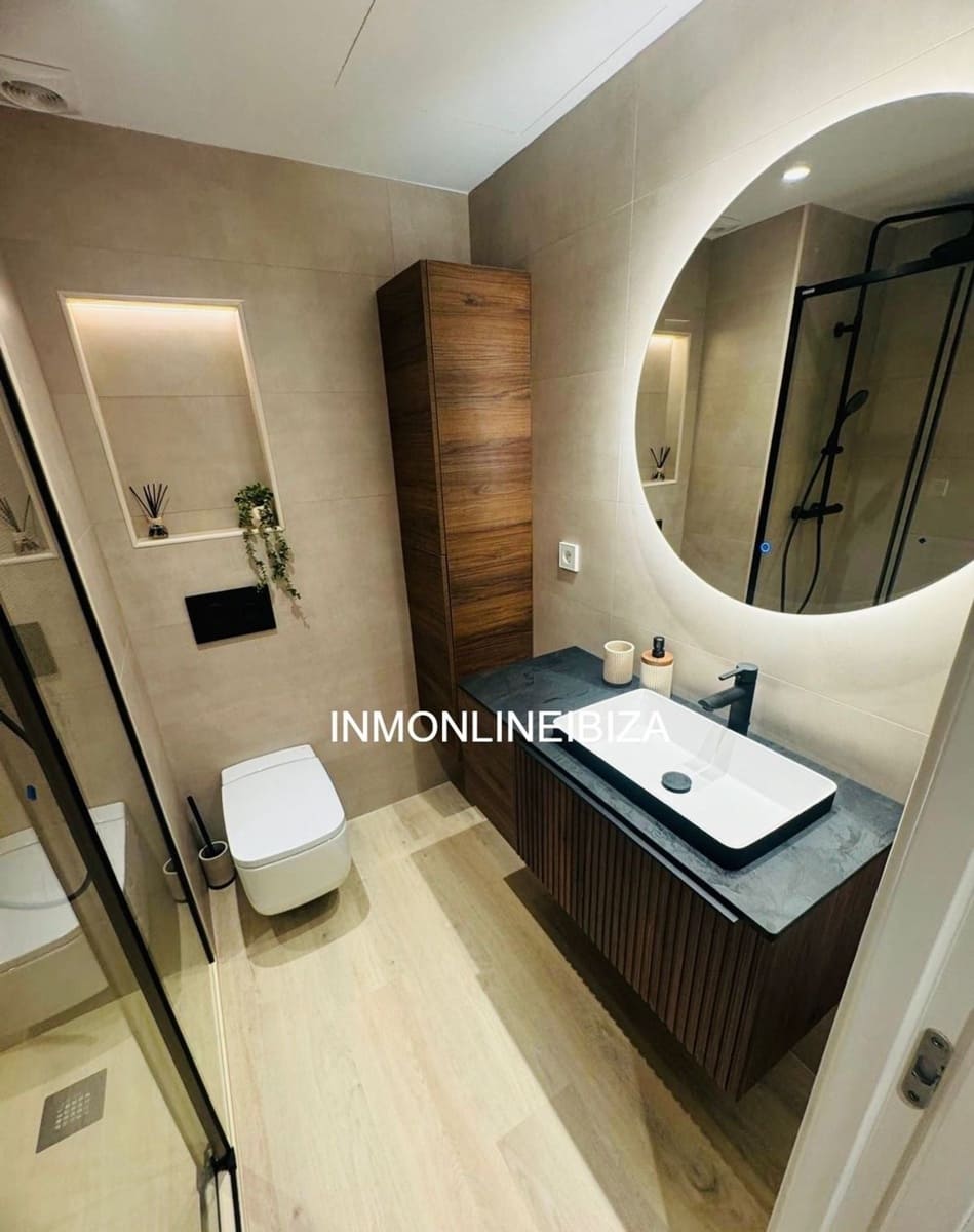 3 bedroom Apartment for sale in Ibiza / Eivissa town with garage - € 530,000 (Ref: 9706223)