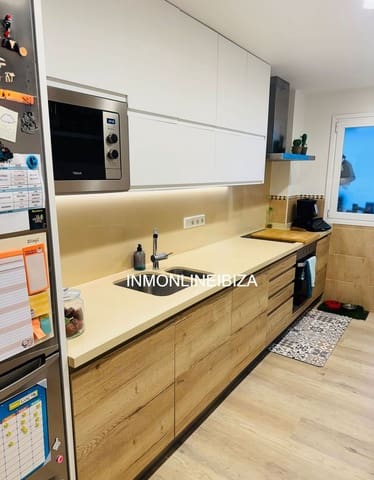3 bedroom Apartment for sale in Ibiza / Eivissa town with garage - € 530,000 (Ref: 9706223)