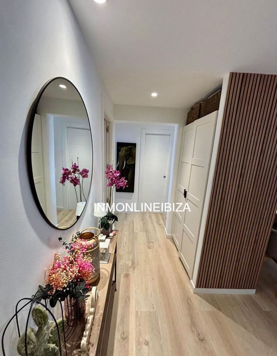 3 bedroom Apartment for sale in Ibiza / Eivissa town with garage - € 485,000 (Ref: 9706223)