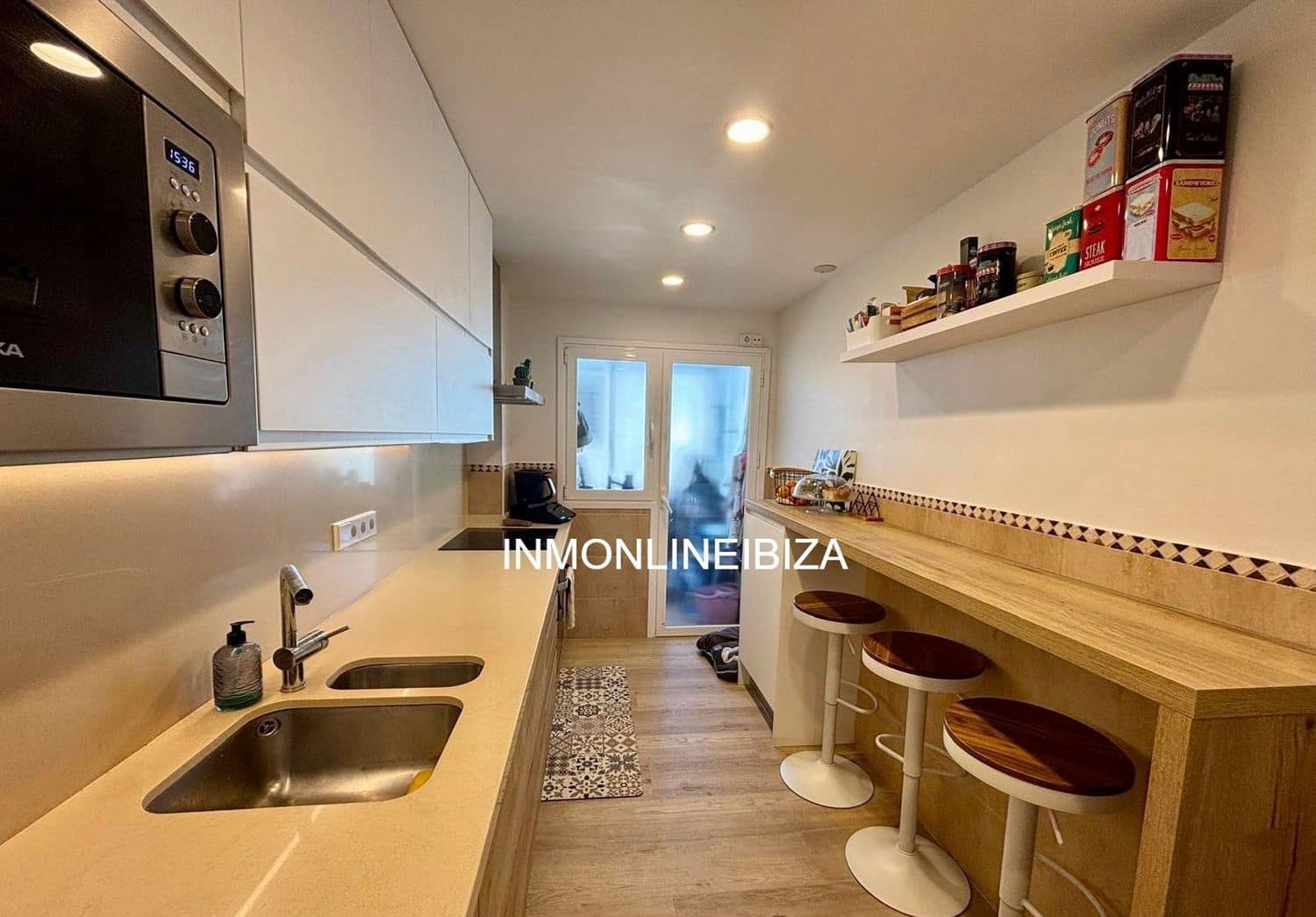 3 bedroom Apartment for sale in Ibiza / Eivissa town with garage - € 485,000 (Ref: 9706223)