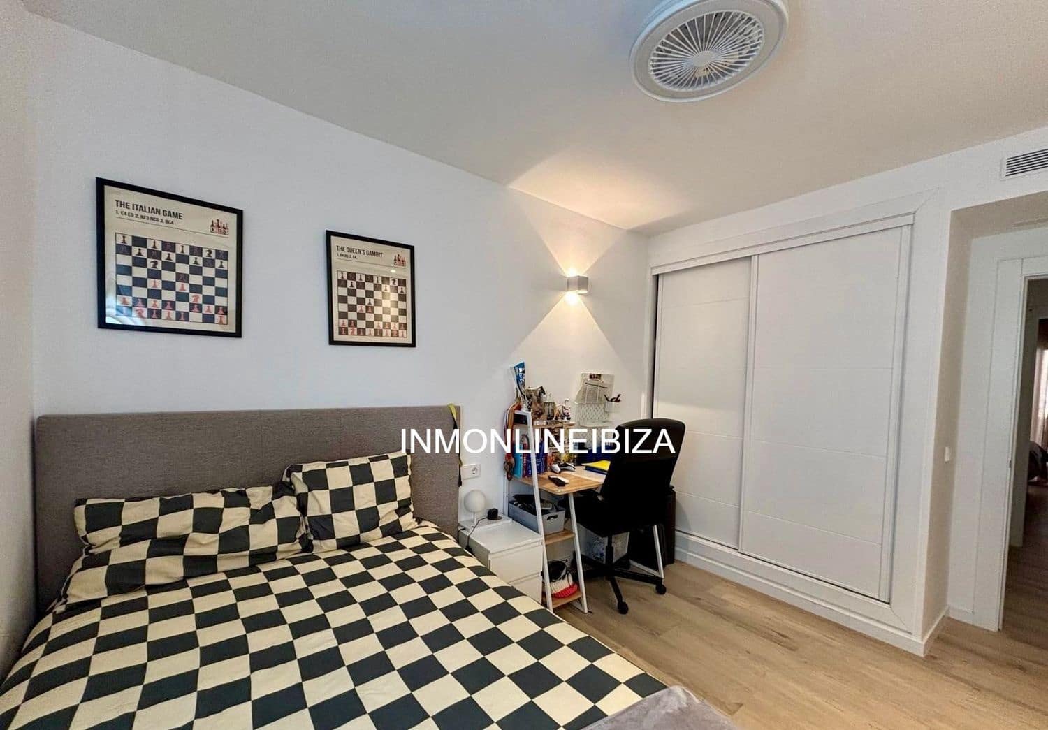 3 bedroom Apartment for sale in Ibiza / Eivissa town with garage - € 485,000 (Ref: 9706223)