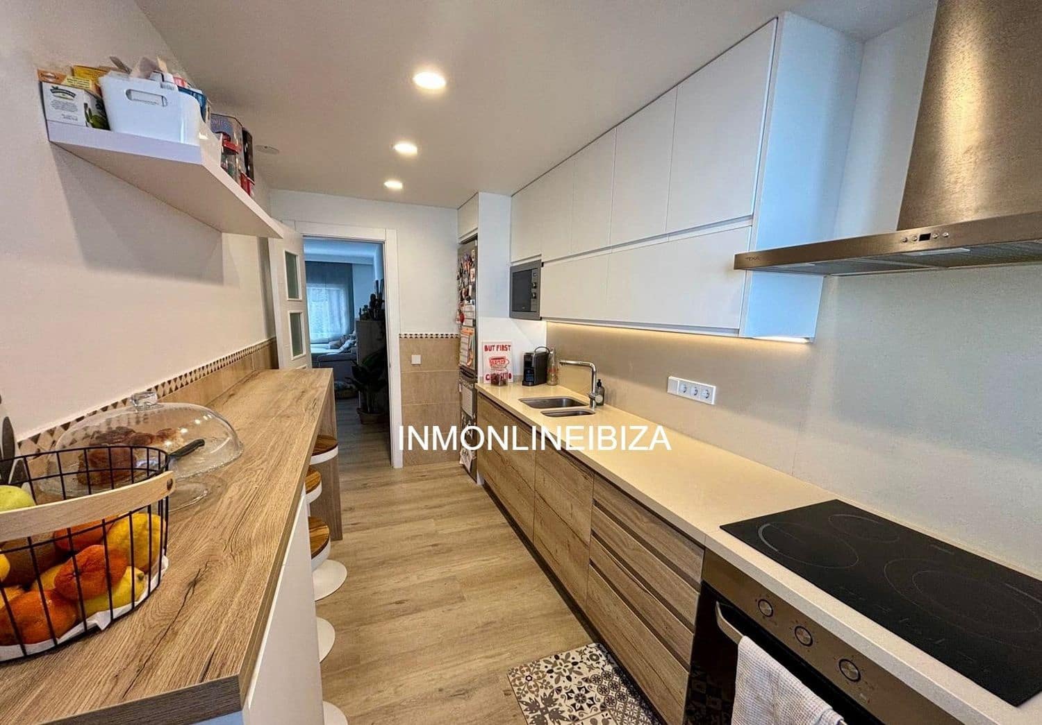 3 bedroom Apartment for sale in Ibiza / Eivissa town with garage - € 485,000 (Ref: 9706223)