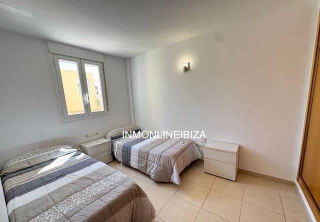 3 soverom Hus til leie i Sant Antoni de Portmany med garasje - € 3 000 (Ref: 9731568)