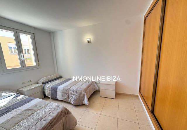 3 soverom Hus til leie i Sant Antoni de Portmany med garasje - € 3 000 (Ref: 9731568)