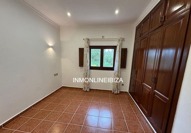 2 makuuhuone Huvila vuokrattavana paikassa San Miguel / Sant Miquel de Balansat, Sant Joan de Labritja mukana 
autotalli - 2 200 € (Ref: 9777521)