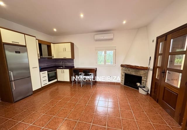 2 makuuhuone Huvila vuokrattavana paikassa San Miguel / Sant Miquel de Balansat, Sant Joan de Labritja mukana 
autotalli - 2 200 € (Ref: 9777521)