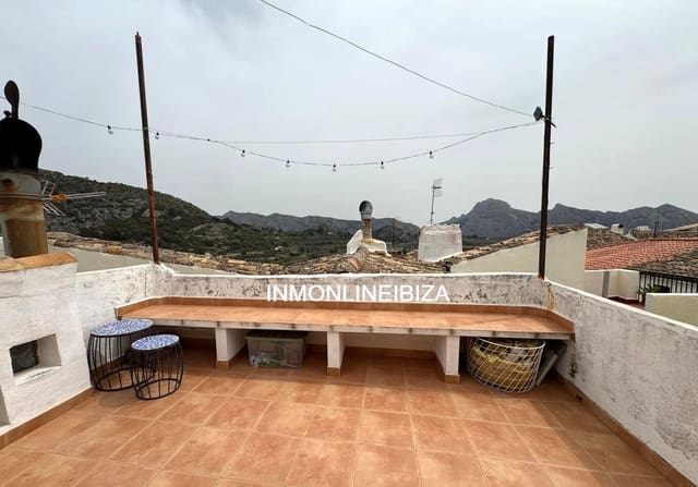 2 soveværelse Byhus til salg i Tárbena med garage - € 140.000 (Ref: 9788075)