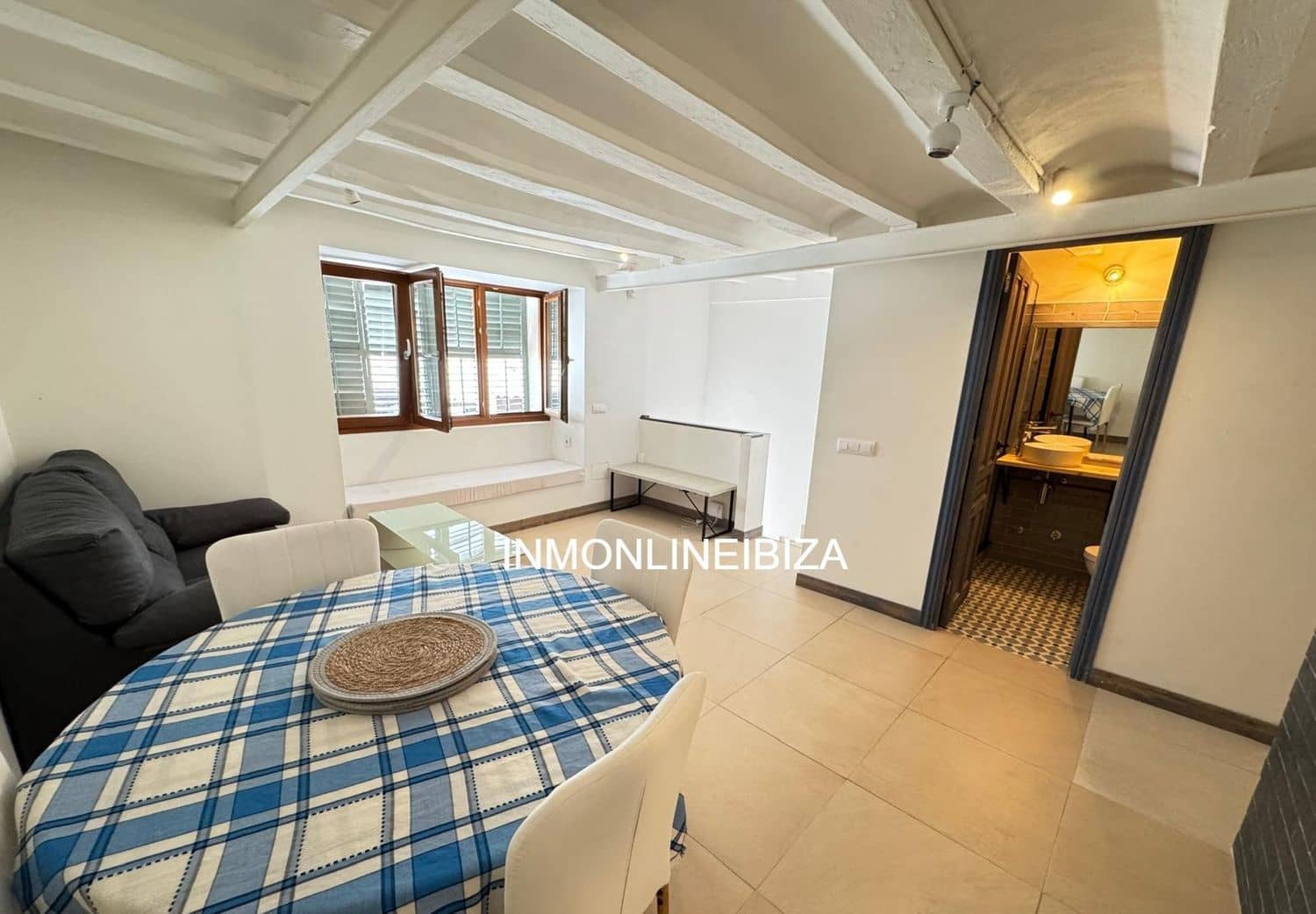 2 bedroom Apartment for sale in Ibiza / Eivissa town with garage - € 368,000 (Ref: 9796073)