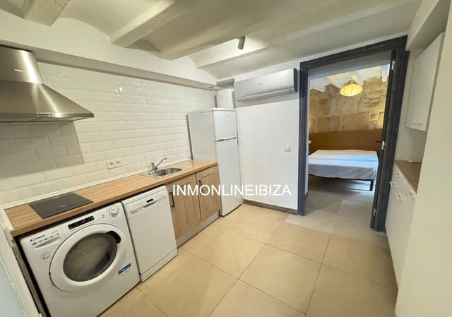 2 bedroom Apartment for sale in Ibiza / Eivissa town with garage - € 368,000 (Ref: 9796073)