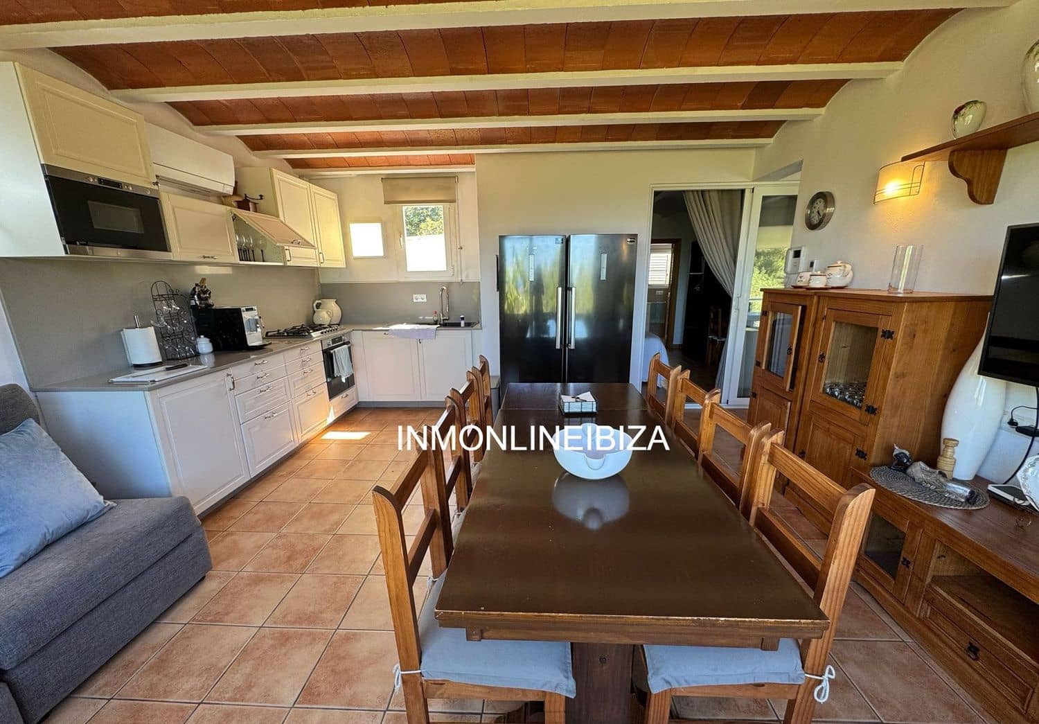 2 bedroom Townhouse for rent in Santa Eulalia / Santa Eularia with pool garage - € 2,500 (Ref: 9838732)