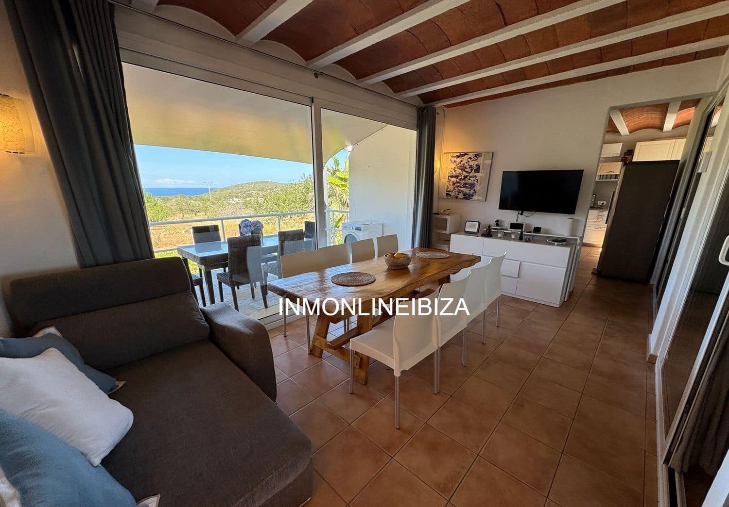 2 bedroom Townhouse for rent in Santa Eulalia / Santa Eularia with pool garage - € 2,500 (Ref: 9838732)