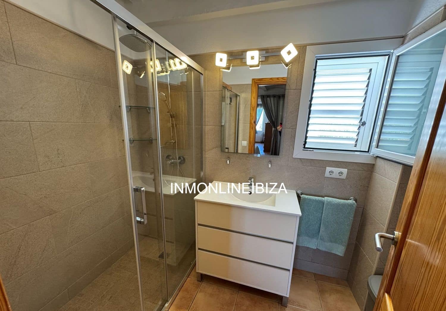 2 bedroom Townhouse for rent in Santa Eulalia / Santa Eularia with pool garage - € 2,500 (Ref: 9838732)