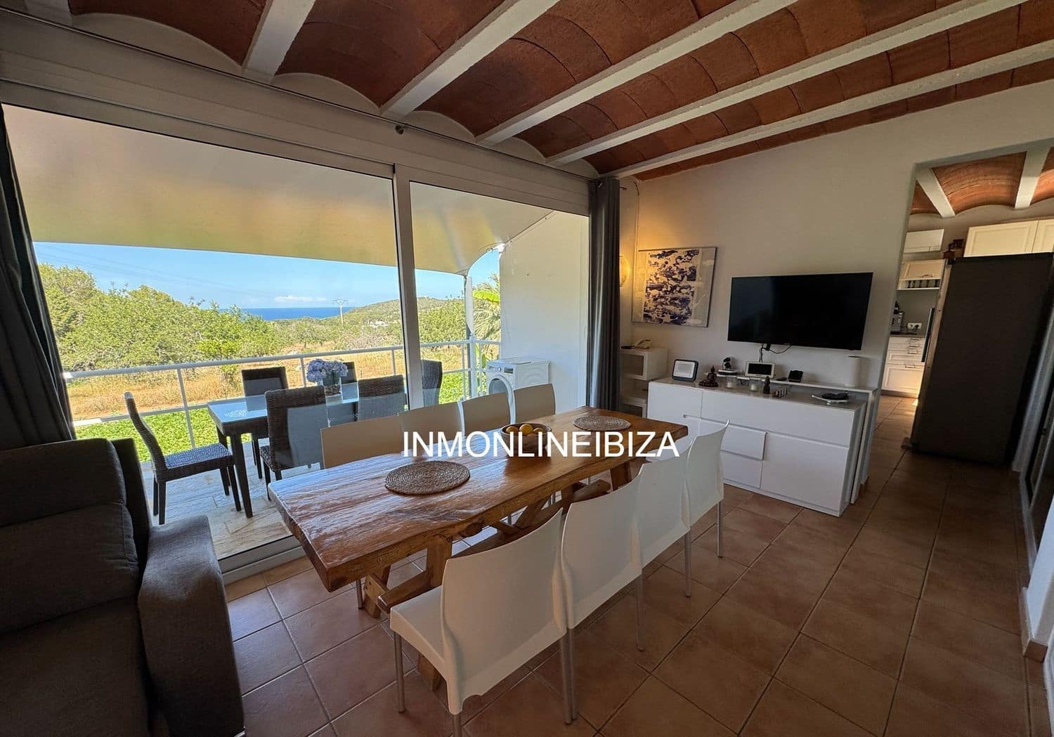 2 bedroom Townhouse for rent in Santa Eulalia / Santa Eularia with pool garage - € 2,500 (Ref: 9838732)