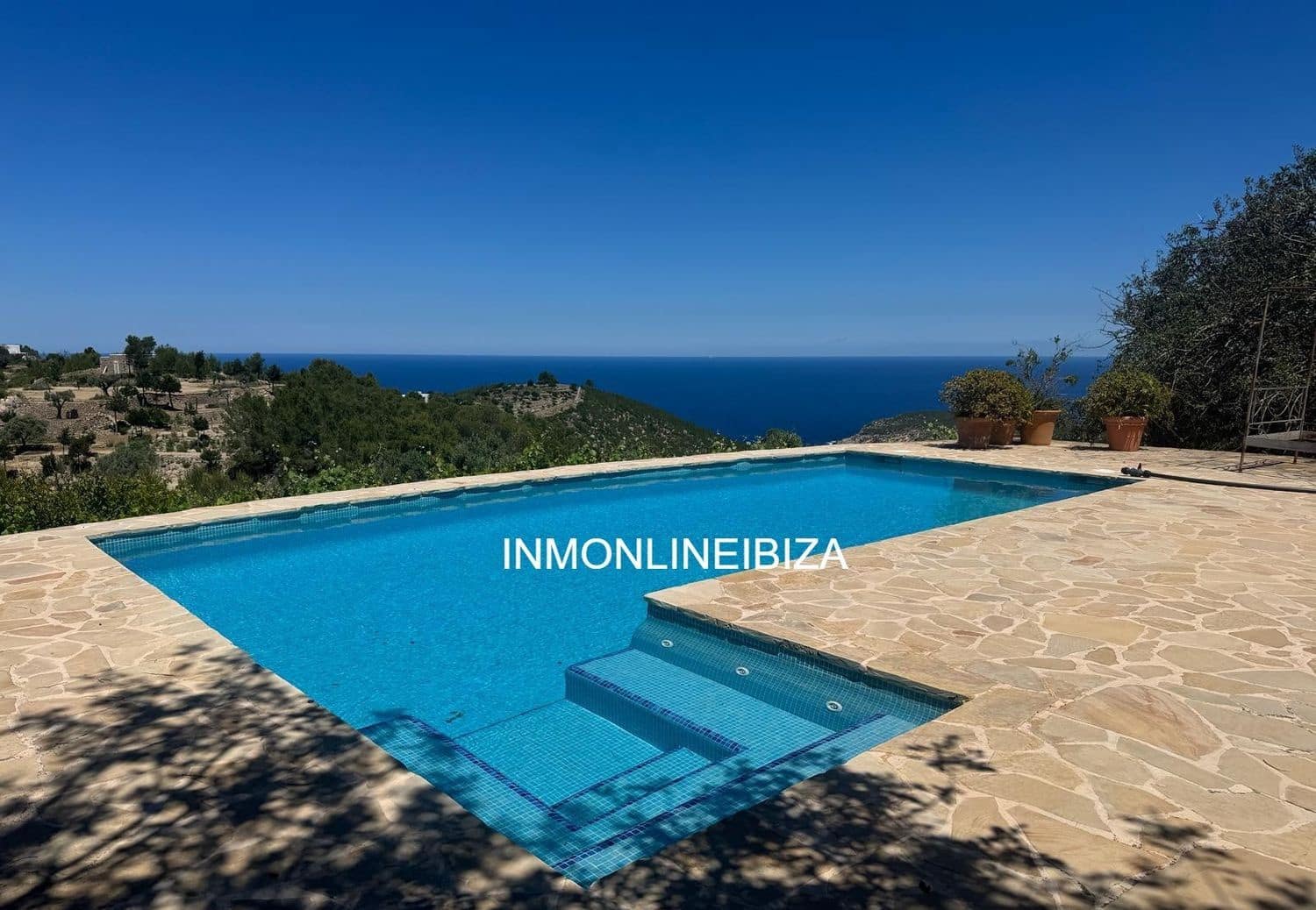 5 bedroom Villa for rent in Sant Joan de Labritja with pool garage - € 8,000 (Ref: 9838733)