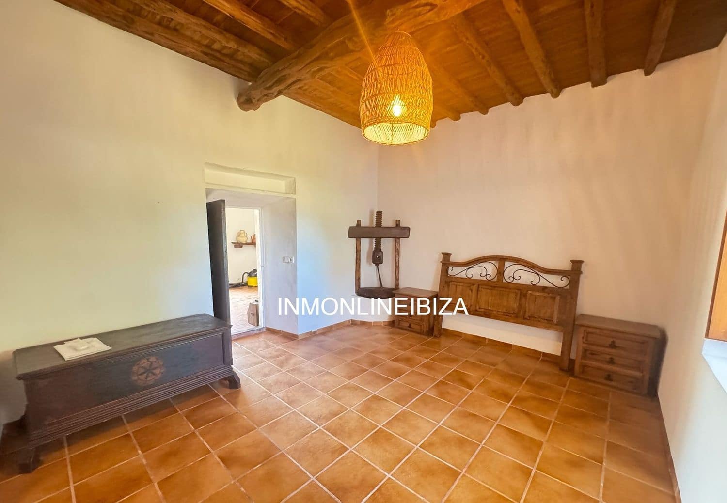 5 bedroom Villa for rent in Sant Joan de Labritja with pool garage - € 8,000 (Ref: 9838733)
